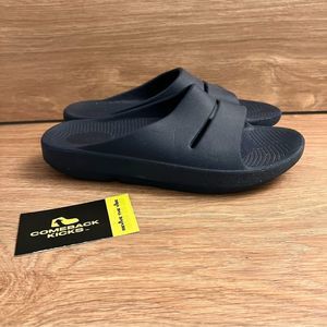 Oofos Oooahh Slides Flip Flops Sandals Black Men’s Size 6 Womens Size 8